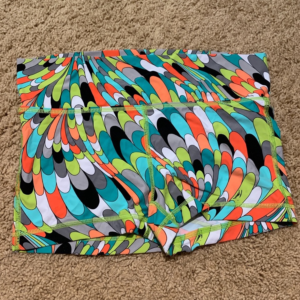 Colorful Patterned athletic shorts🧡